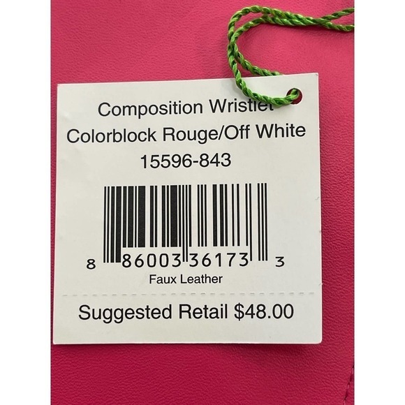 NWT Vera Bradley Composition Wristlet in Colorblock Rouge / Off White - Picture 3 of 3